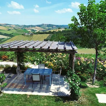 Casale I Tre Cipressi Frühstückspension Cossignano