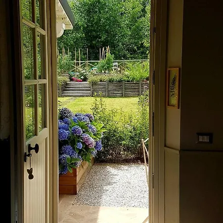 Casale I Tre Cipressi Bed & Breakfast *
